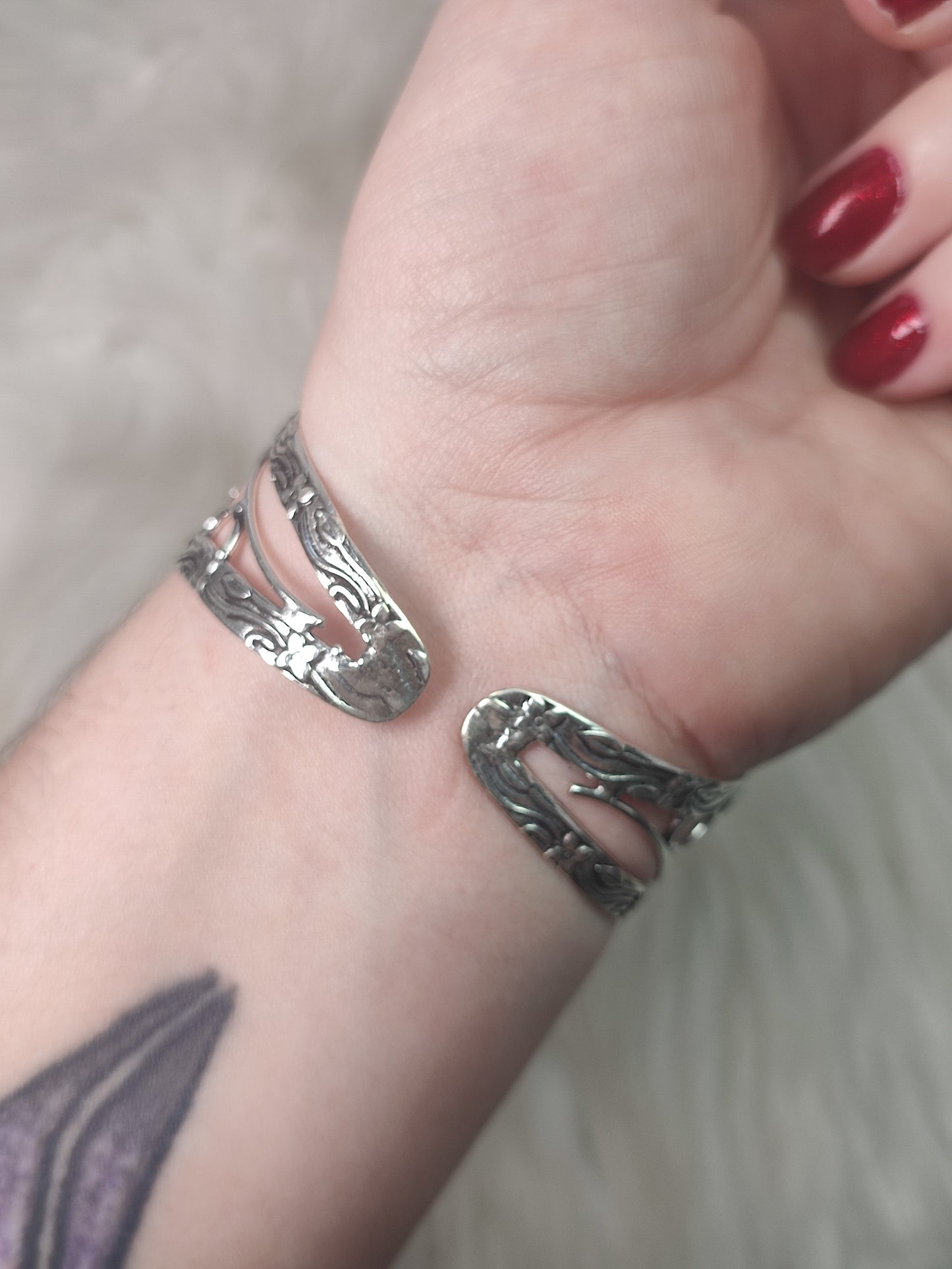 Brazalete baño de plata con ópalo owyhee azul