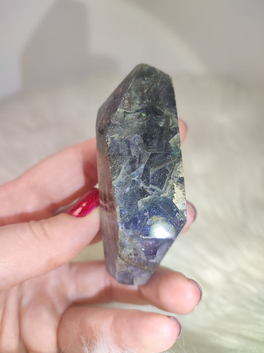 Freeform fluorita con pirita n° 49 - video