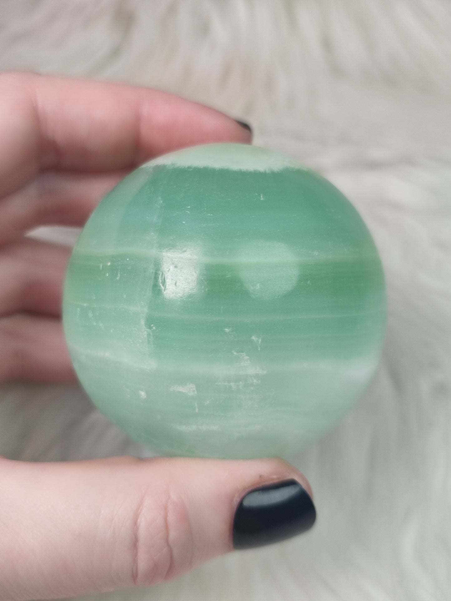 Esfera calcita pistacho 362 gramos