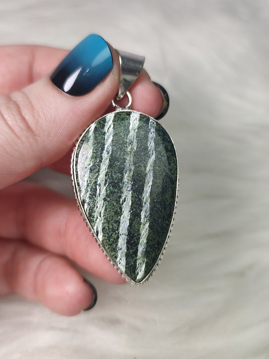 Colgante baño de plata con ópalo suizo - n° 141