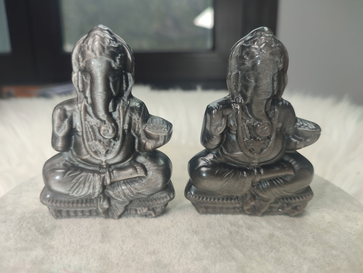 Ganesha Obsidiana plateada - Video
