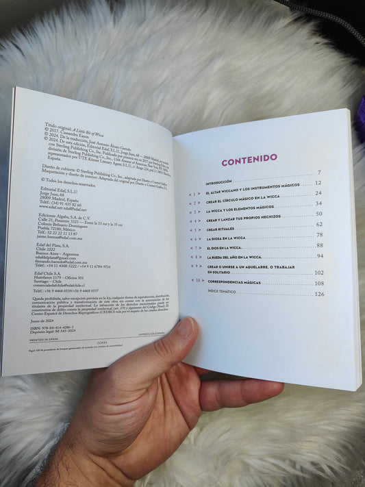 El Pequeño Libro De La Wicca