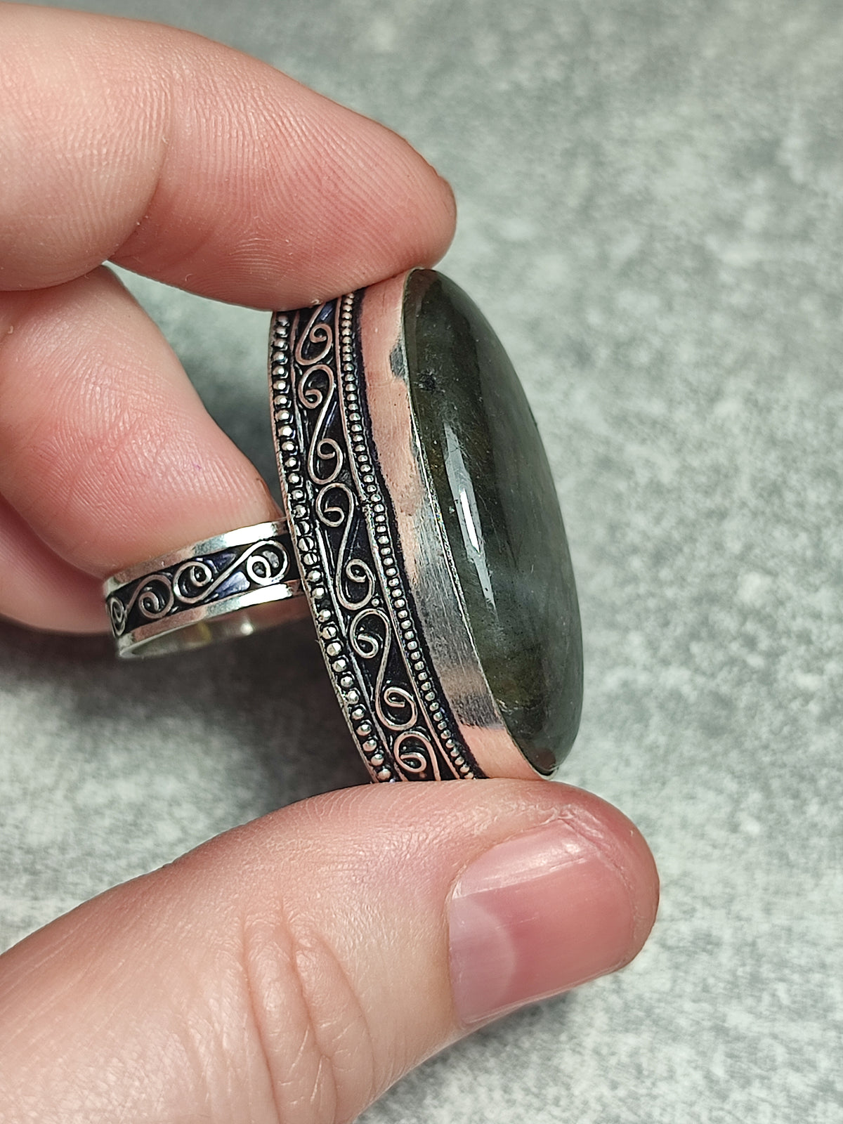 Anillo baño de plata con labradorita n°10