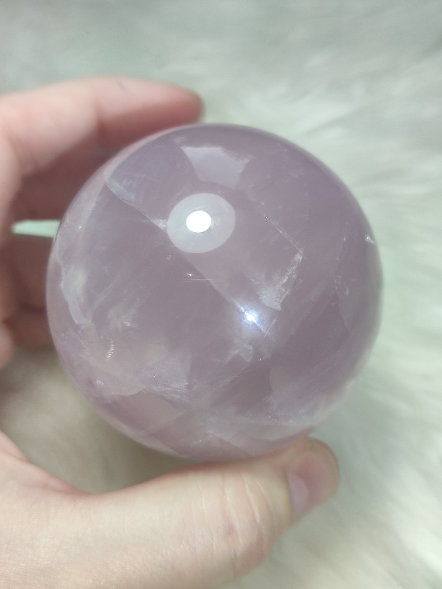 Esfera de cuarzo rosa de Madagascar 398 gramos - video