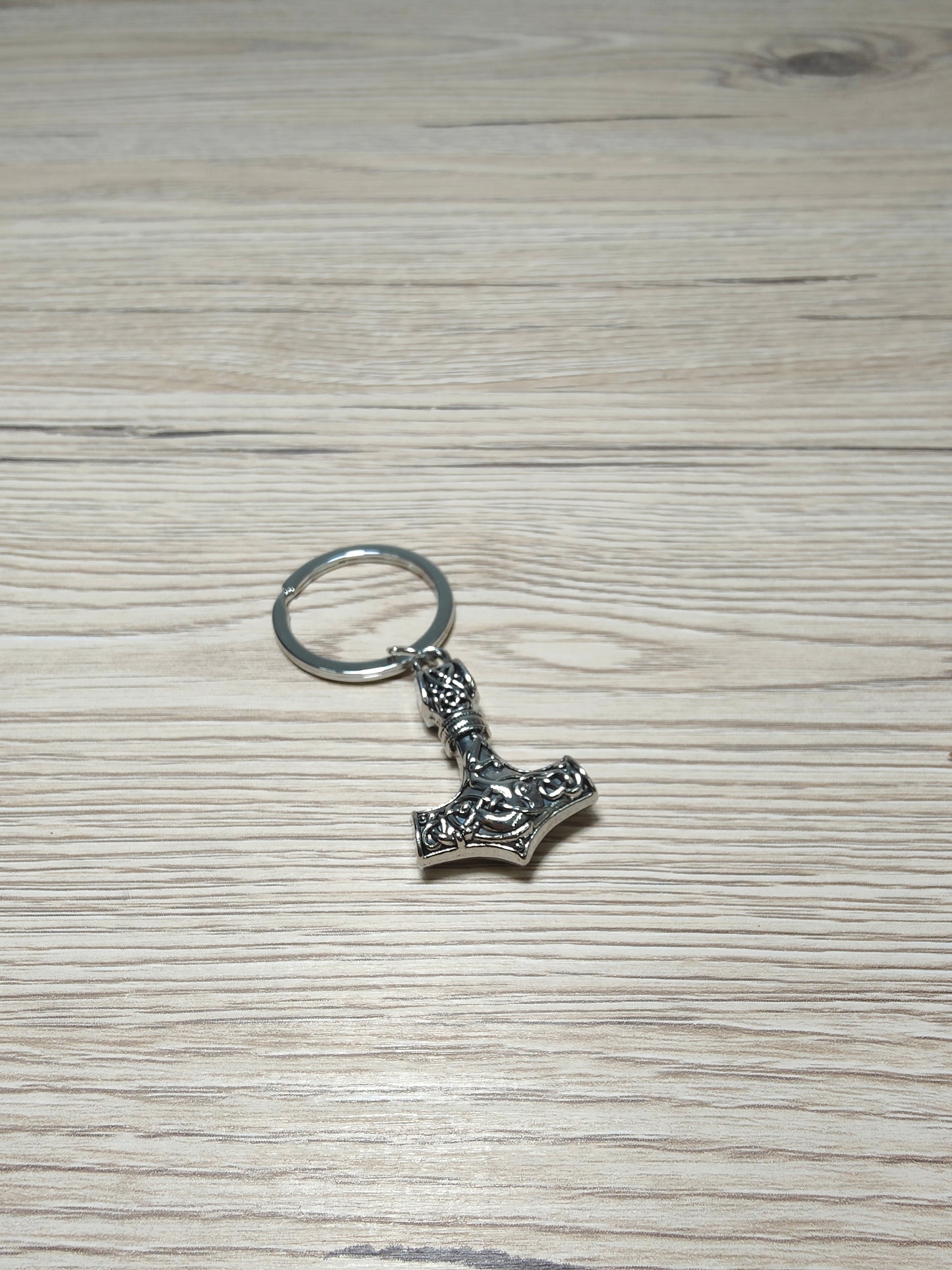 Llavero Mjölnir