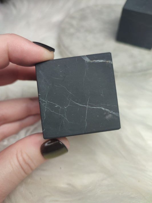 Cubo Shungit 42 mm aprox