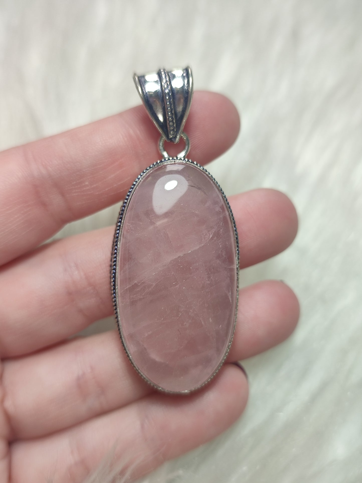 Colgante baño de plata con cuarzo rosa 100