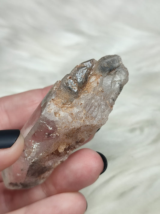 Punta cuarzo semi pulida con inclusiones n°112