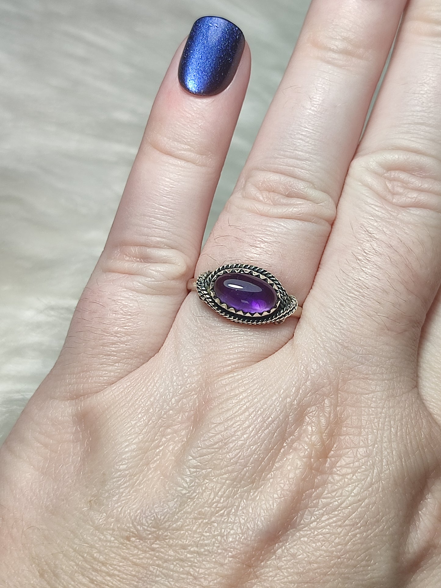 Anillo plata de ley 925 con amatista de 18 mm diámetro - n°59