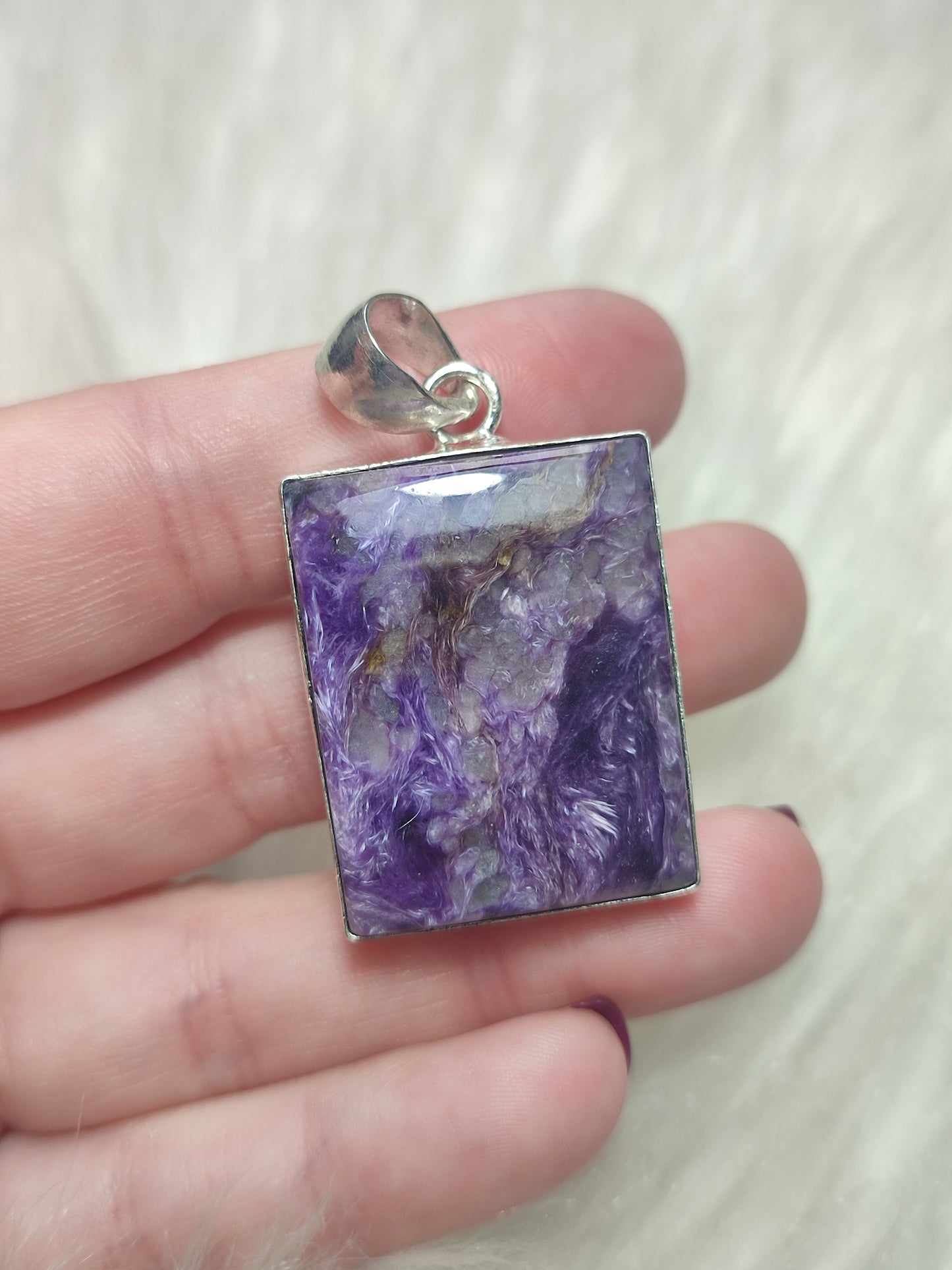 Colgante baño de plata con charoita 48