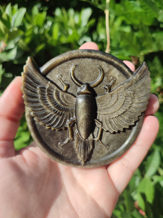 Escarabajo egipcio en Obsidiana dorada