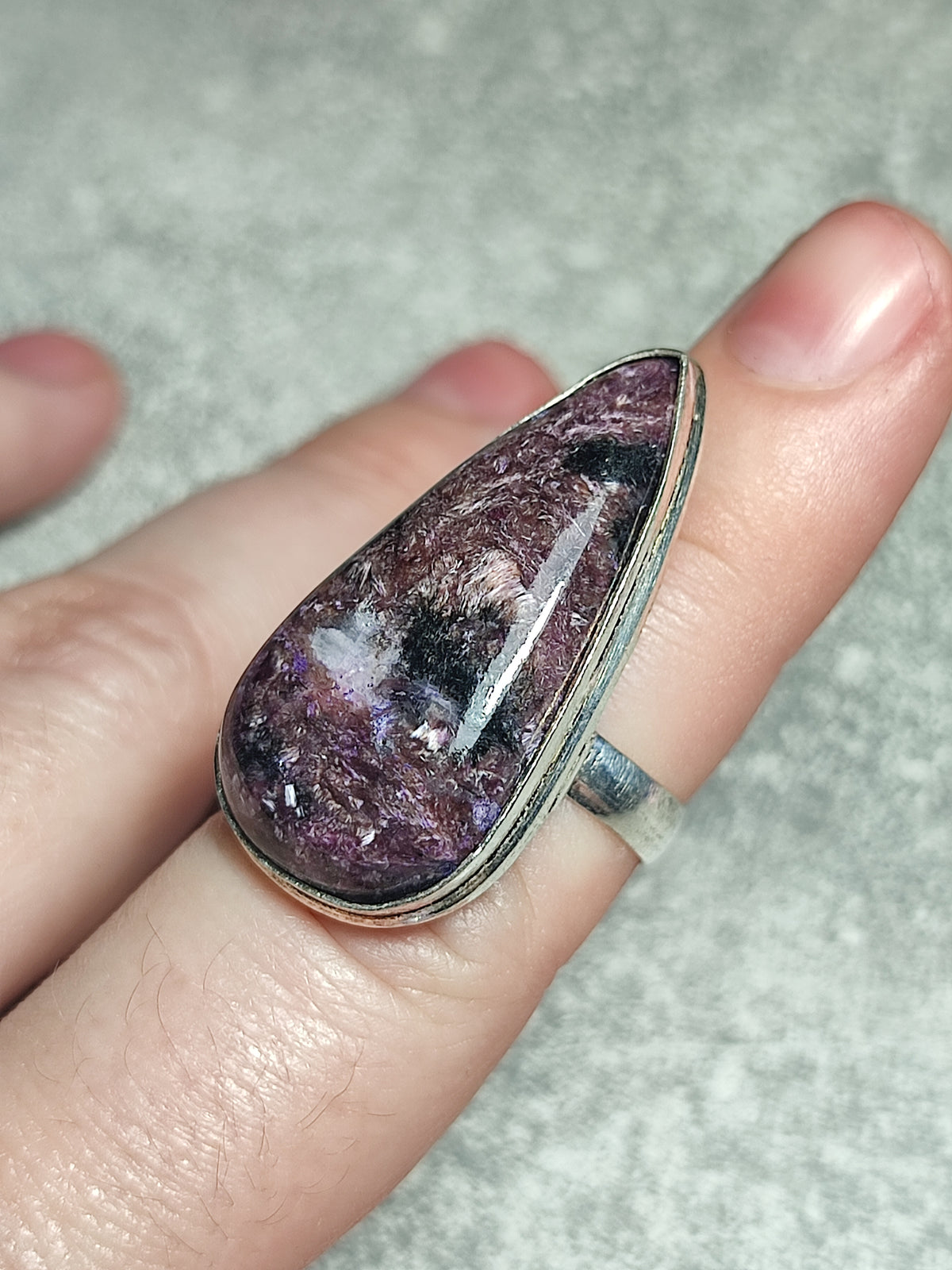 Anillo baño de plata con charoita n°9