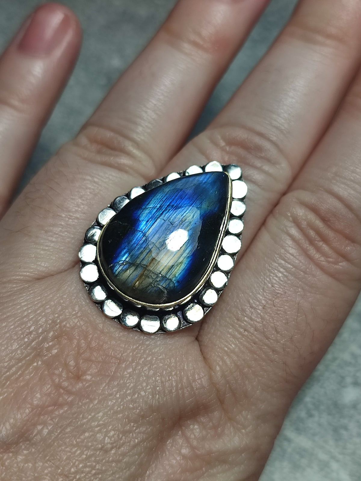 Anillo baño de plata con labradorita n°3