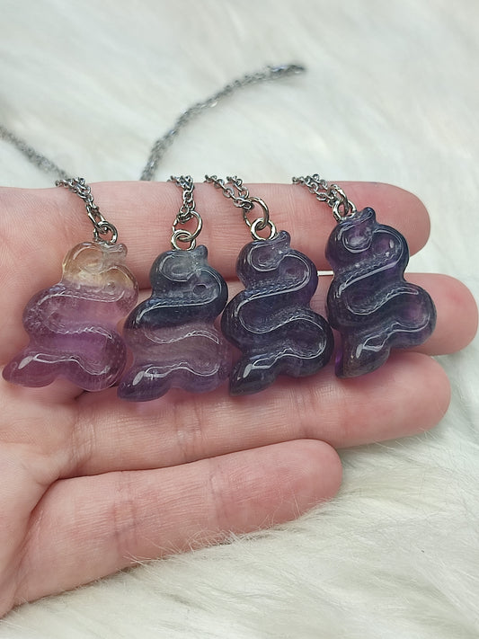Colgante acero con serpiente fluorita - varias
