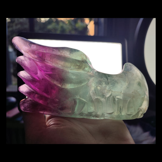 Dragón de flúorita multicolor 971 gramos - Video