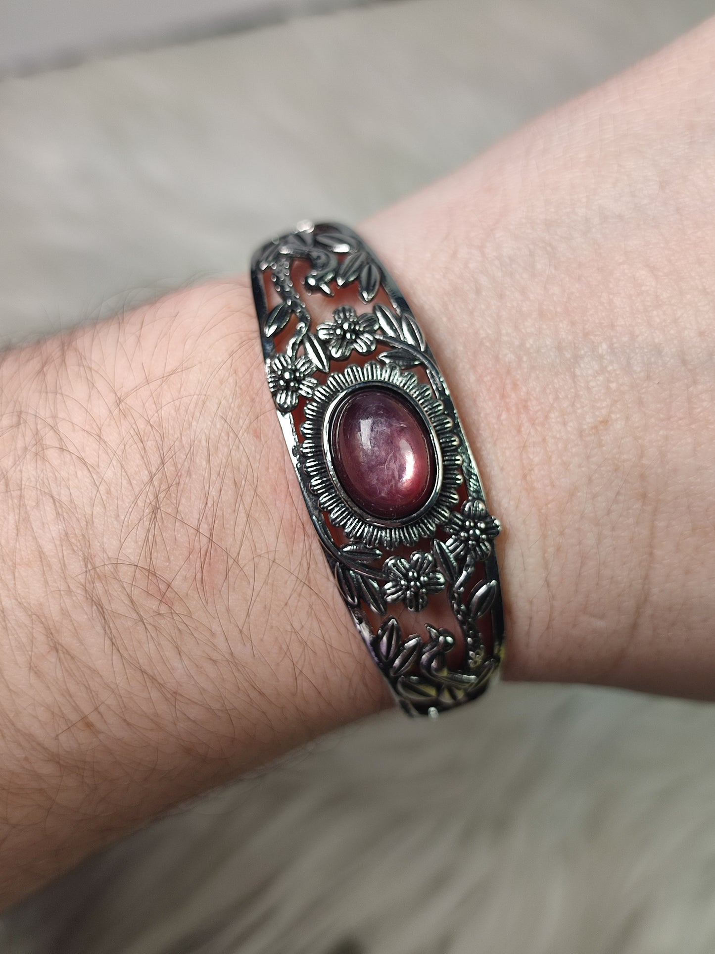 Brazalete ajustable con mica morada - n° 6