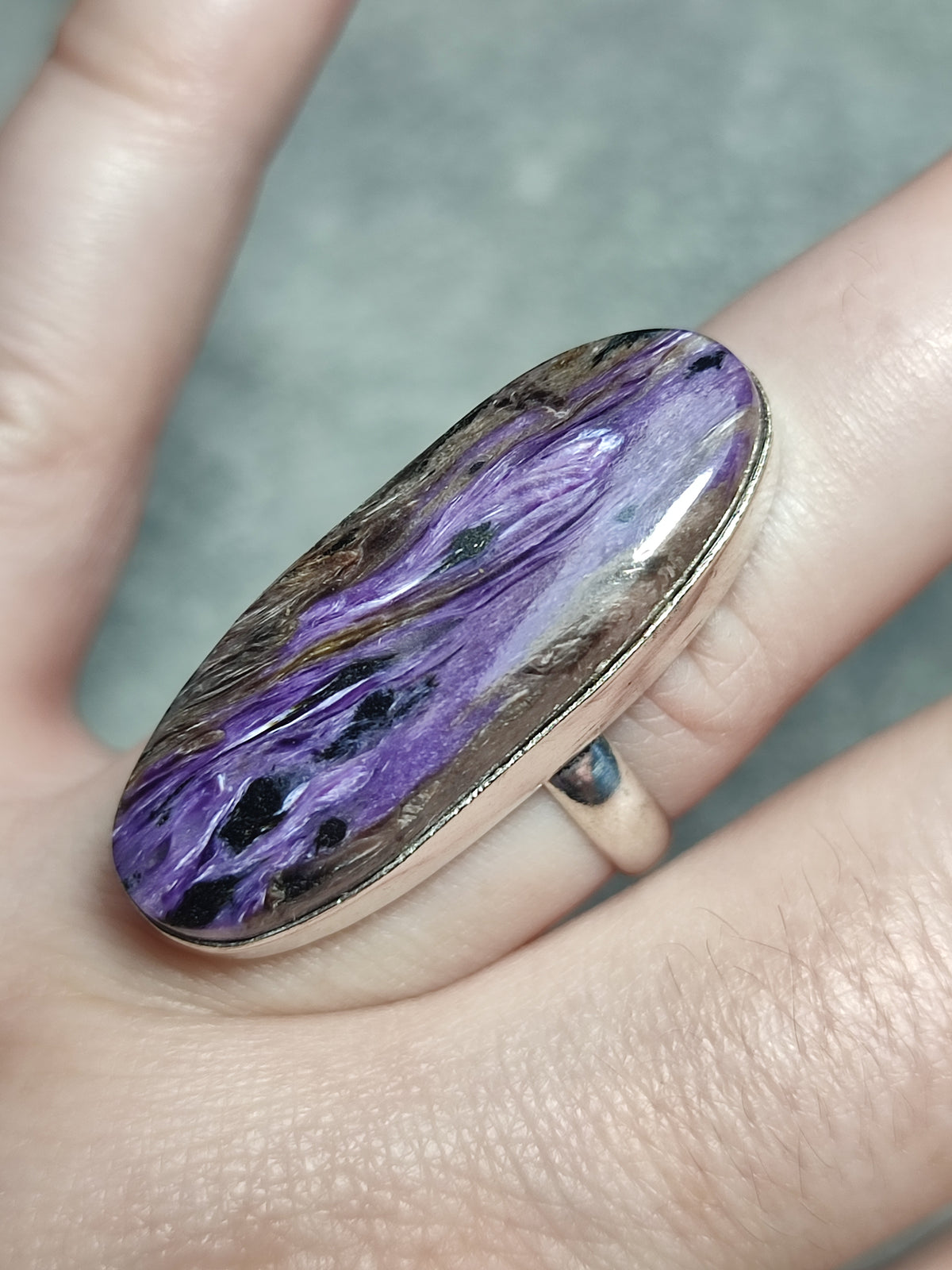 Anillo baño de plata con charoita n°10