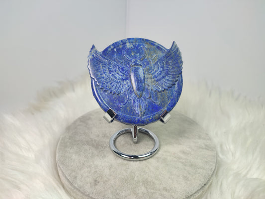 Escarabajo tallado en lápizlazuli