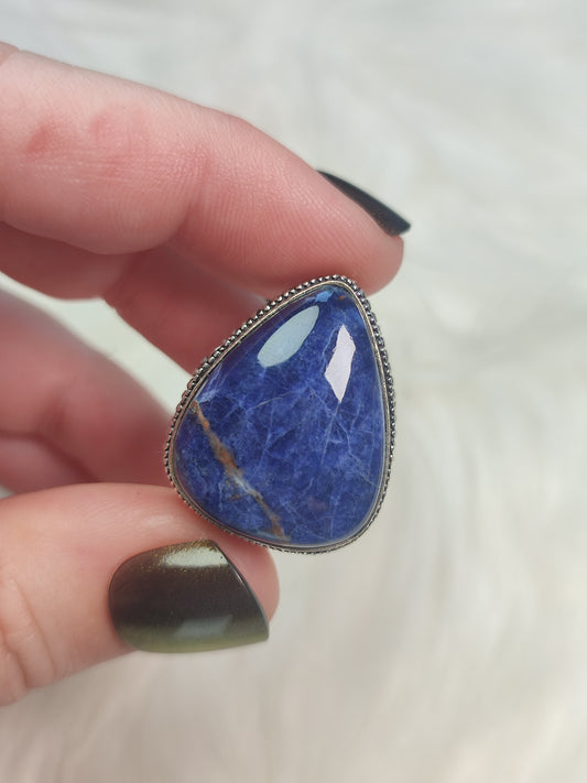 Anillo baño de plata y sodalita