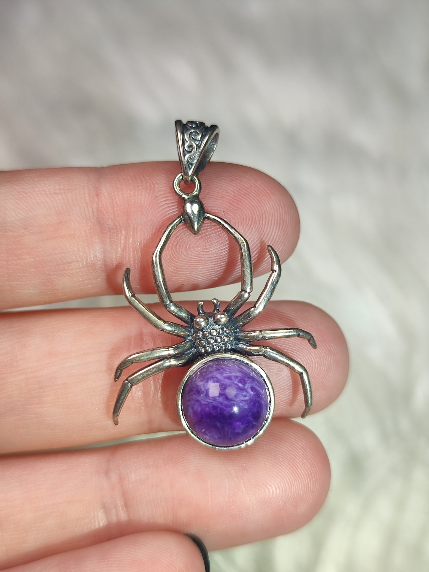 Colgante araña en plata 925 con charoita n° 143