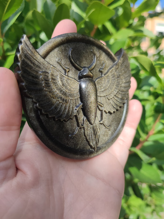 Escarabajo egipcio en Obsidiana dorada