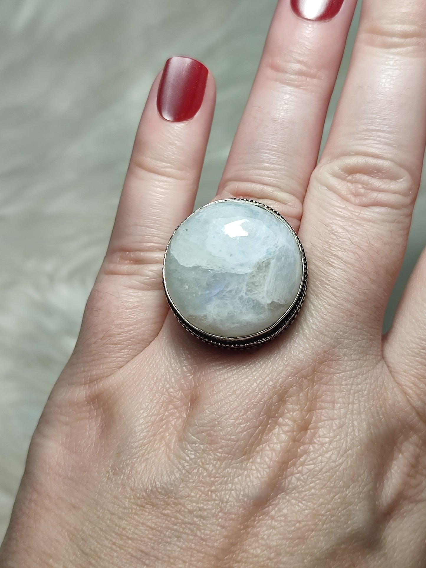 Anillo baño de plata con piedra luna ref.125