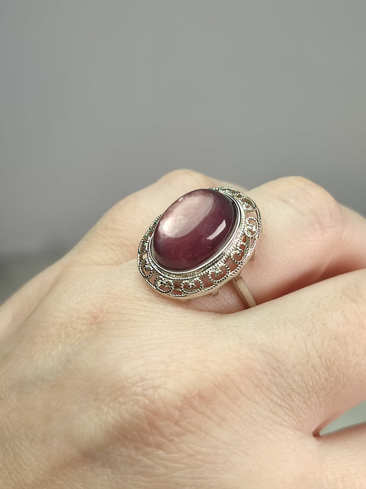 Anillo bisutería con mica morada - AJUSTABLE