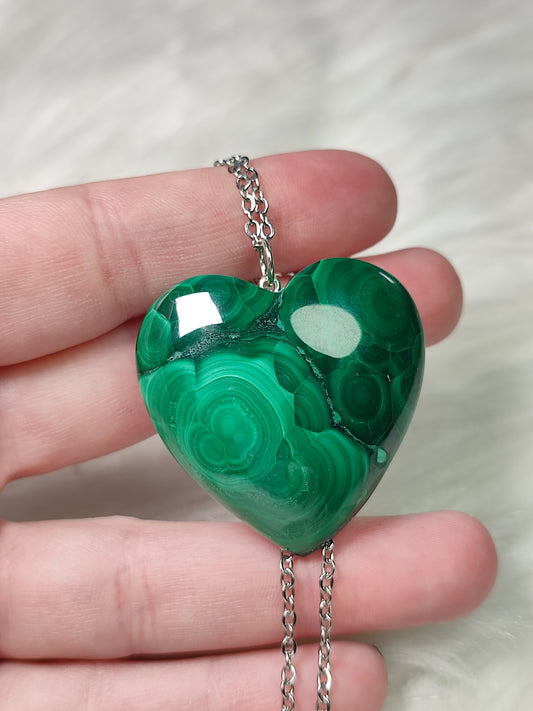 Colgante corazon en acero con malaquita n°114
