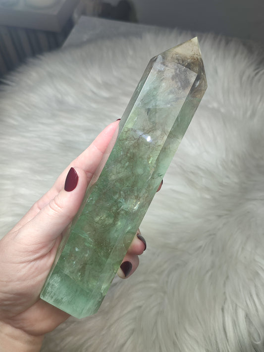 Gran Punta flúorita Ahumada n° 110 - Video