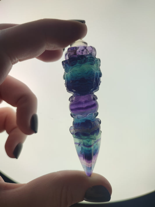 Phurba o daga tallada a mano en fluorita multicolor alta calidad