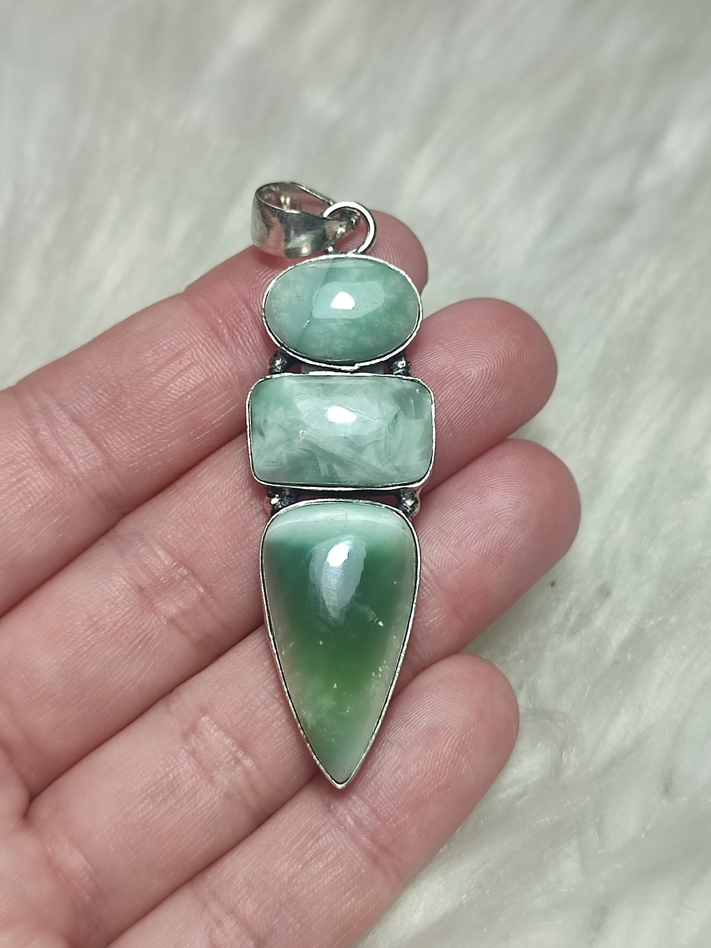 Colgante baño de plata con hemimorfita 33