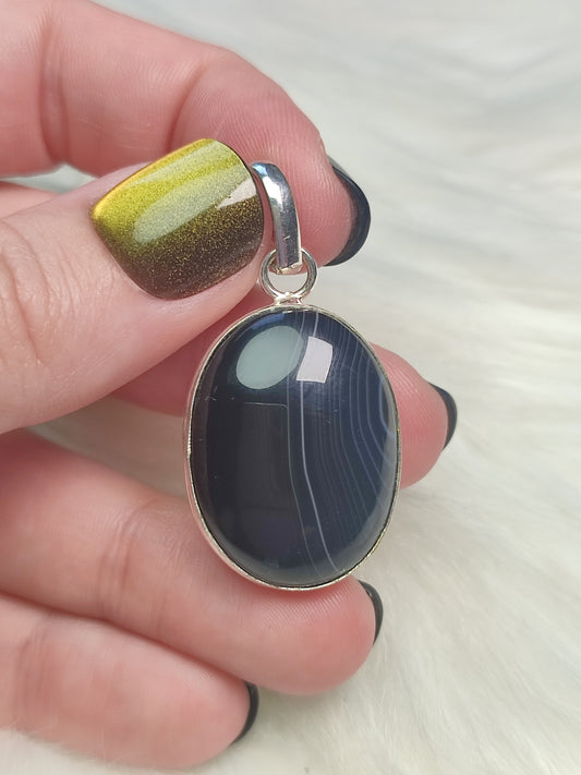 Colgante baño de plata con ágata negra bandeada n°13