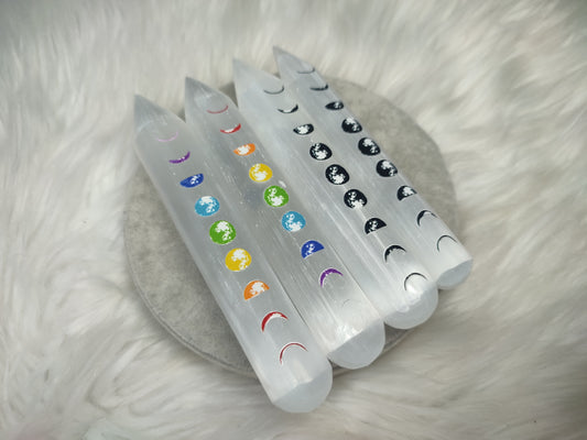 Lápiz de selenita con fases lunares