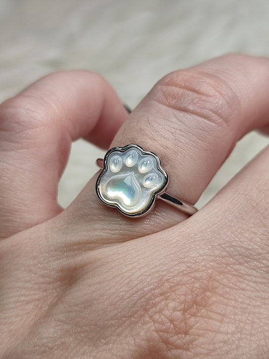 Anillo bisutería con nácar - modelo huella