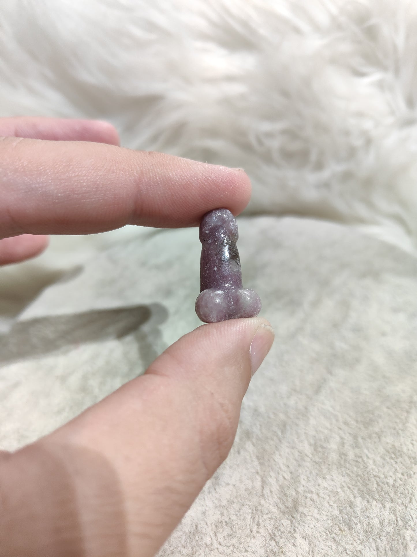 Pene alias pinga tallada en diferentes minerales