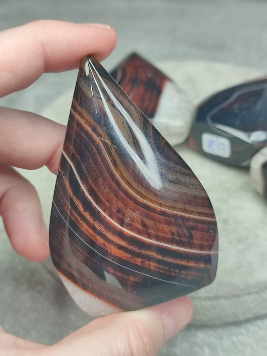 Llama sardonice alta calidad - VÍDEO