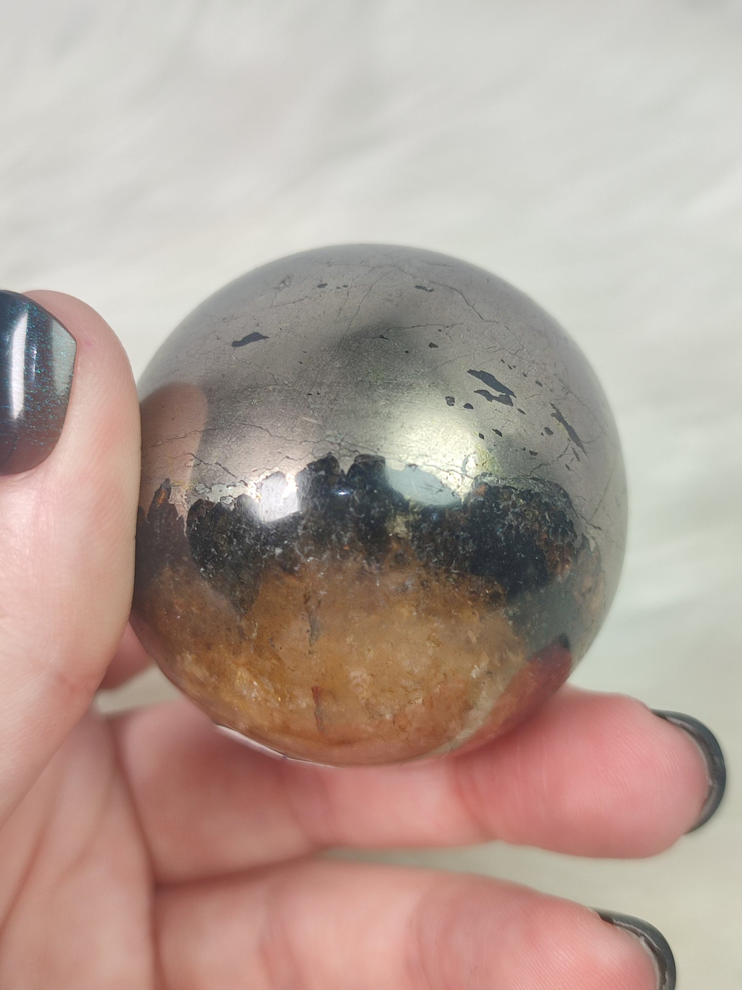 Esfera cuarzo sanador con pirita 271 gramos - n° 36