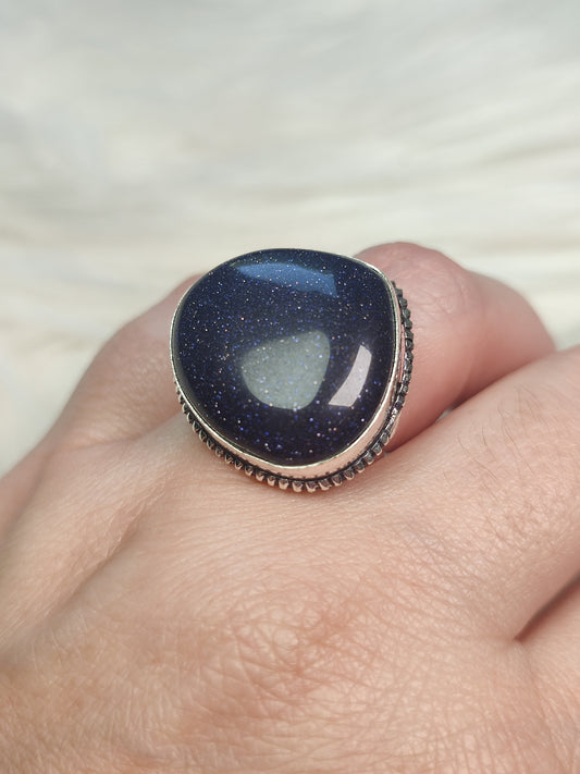 Anillo baño de plata con aventurina azul