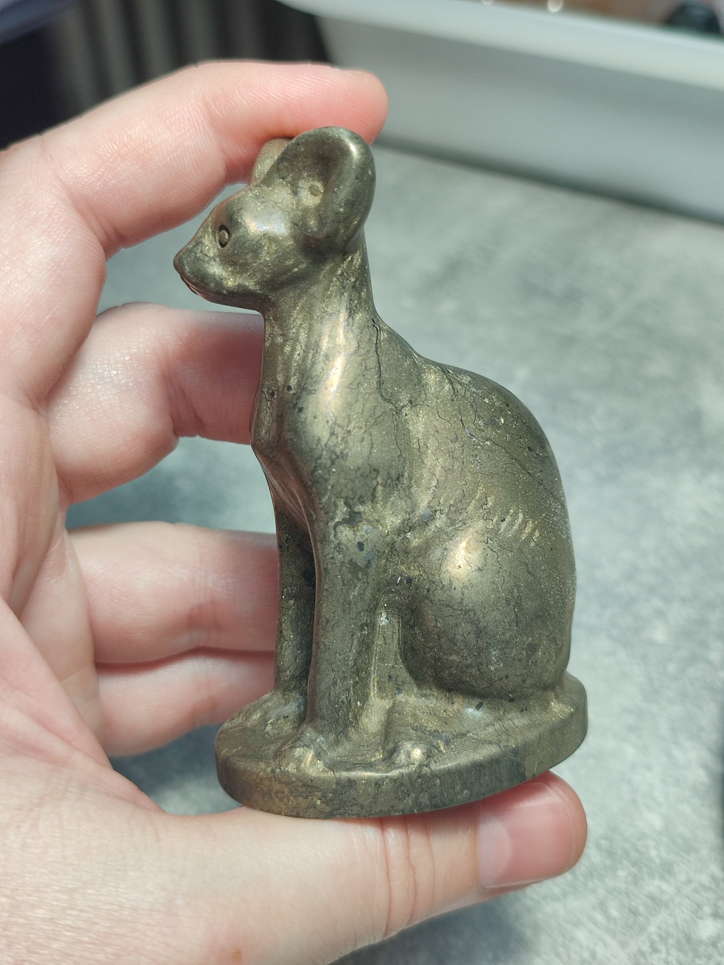 Sphynx tallado en Obsidiana o pirita - Bastet