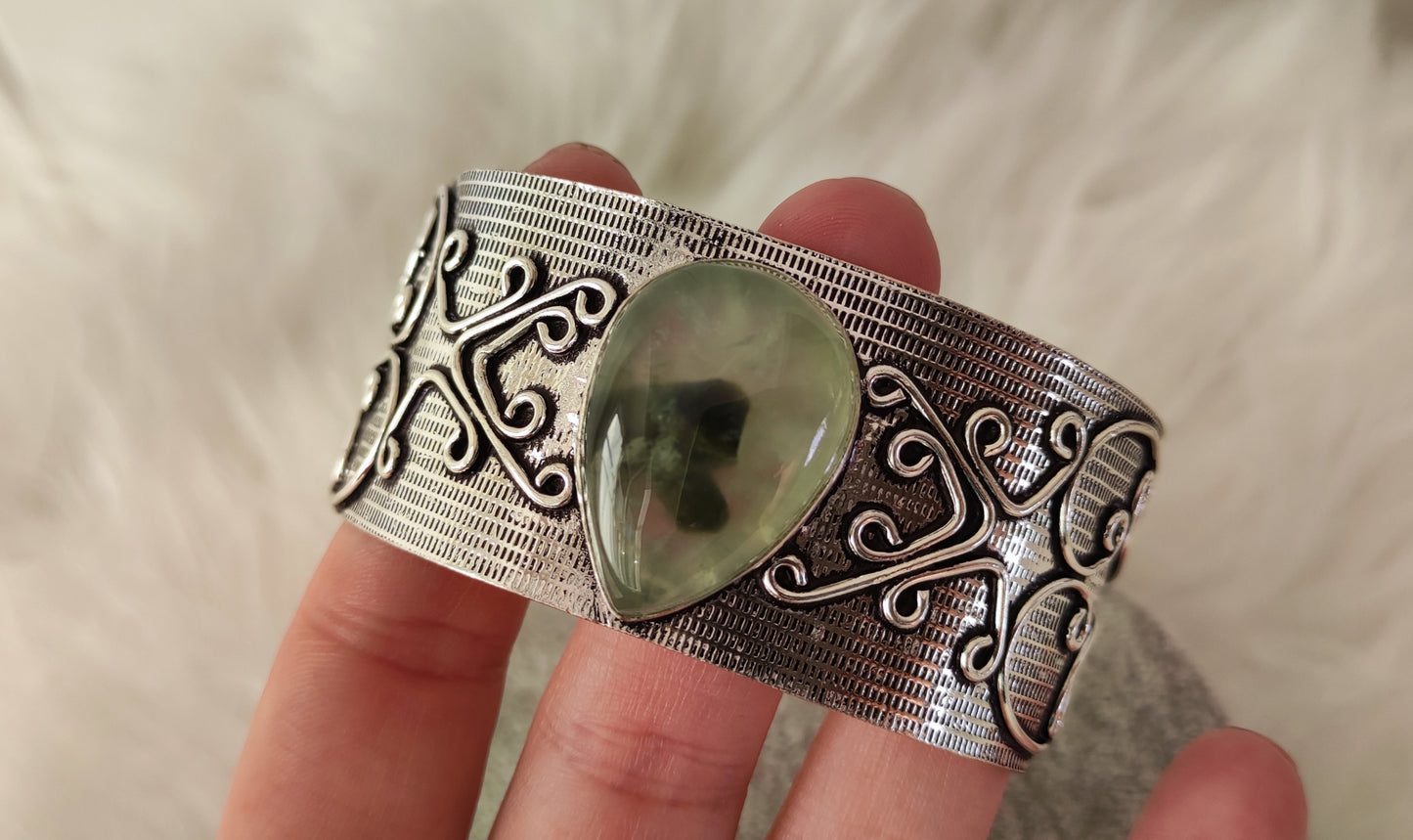 Brazalete ajustable baño de plata con prehnita