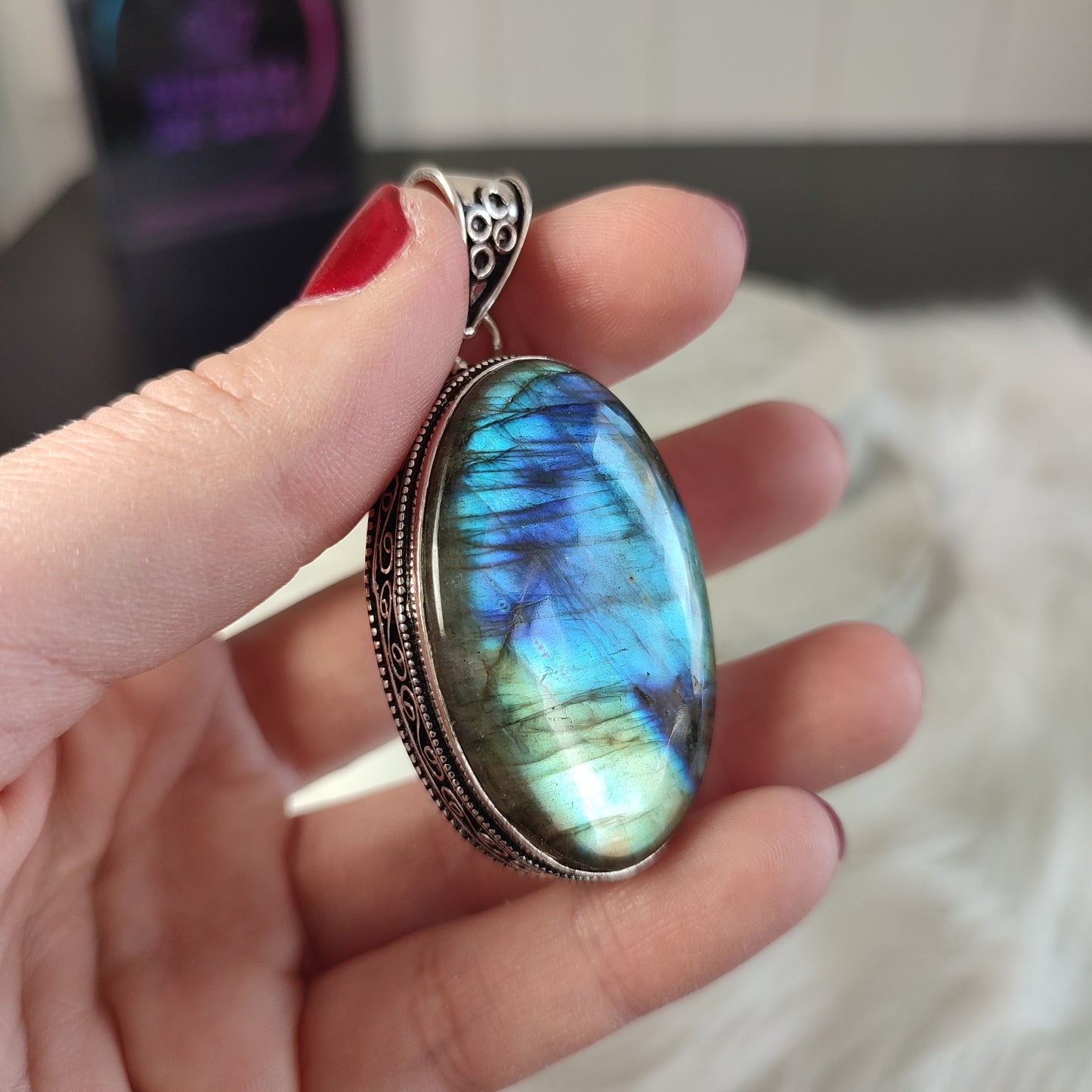 Colgante baño de plata con labradorita