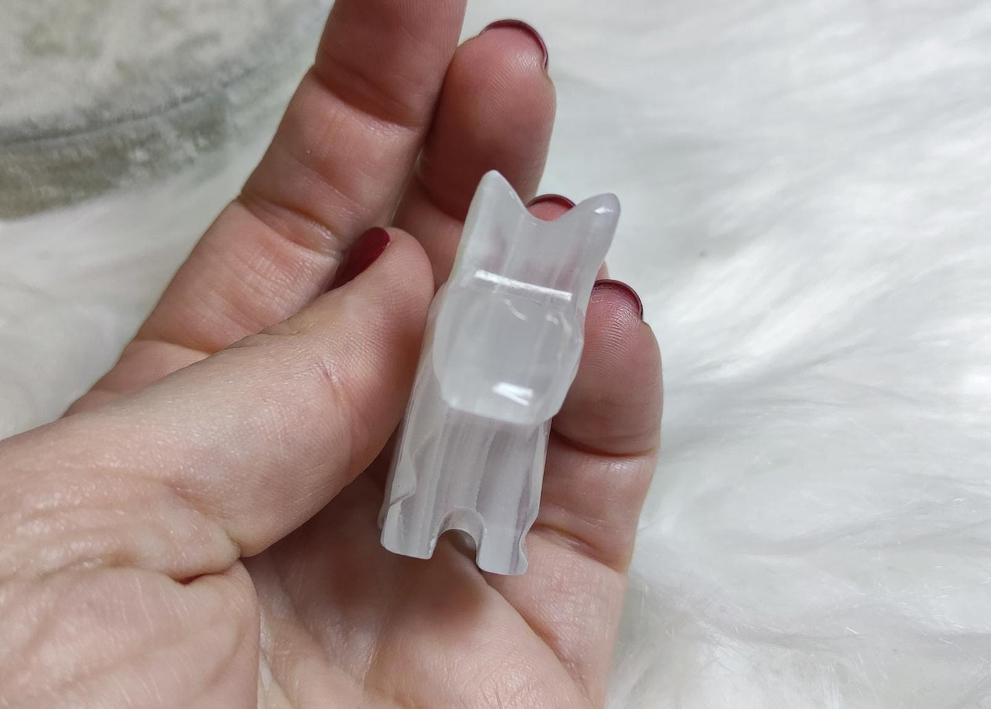 Cerdito tallado en onix blanco