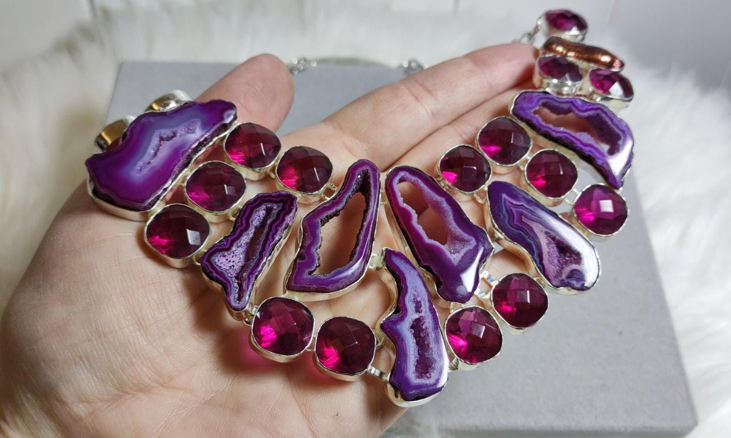 Gargantilla baño de plata con agata rosa tratada