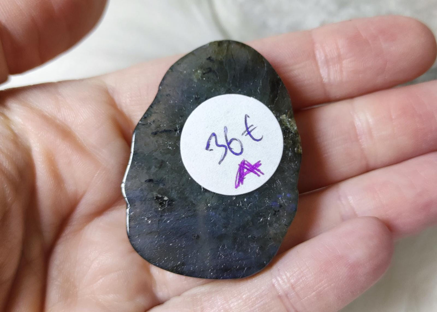 Bebe Ganesha tallada en labradorita - A