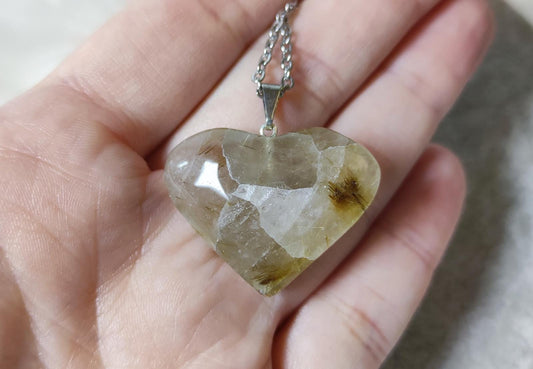 Collar acero con corazon de cuarzo rutilo - A