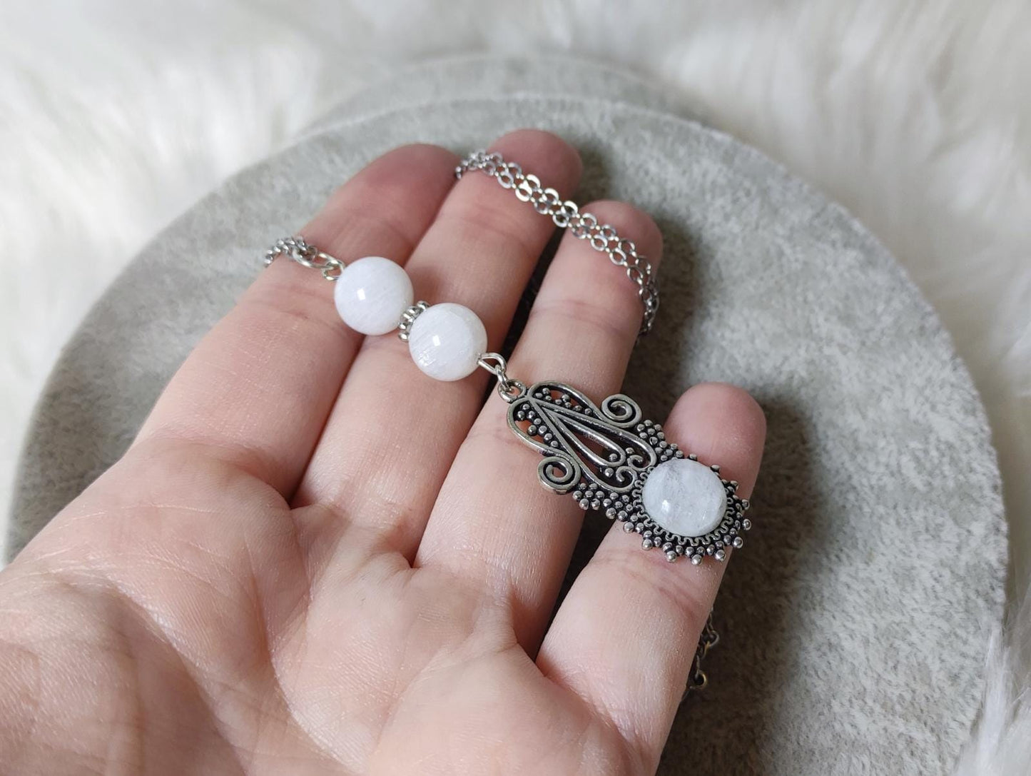 Collar baño de plata con piedra luna