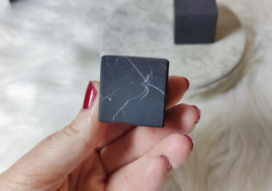 Cubo Shungit 30 mm aprox