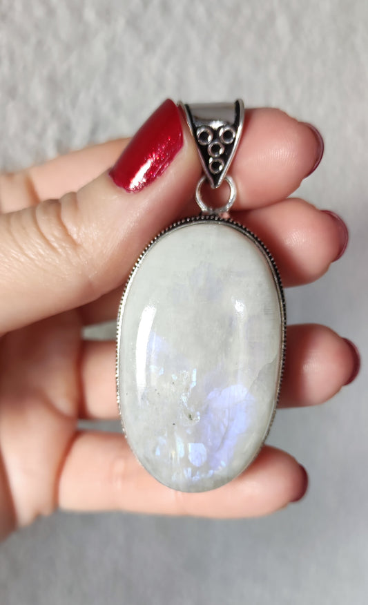 Gran colgante baño de plata con piedra luna