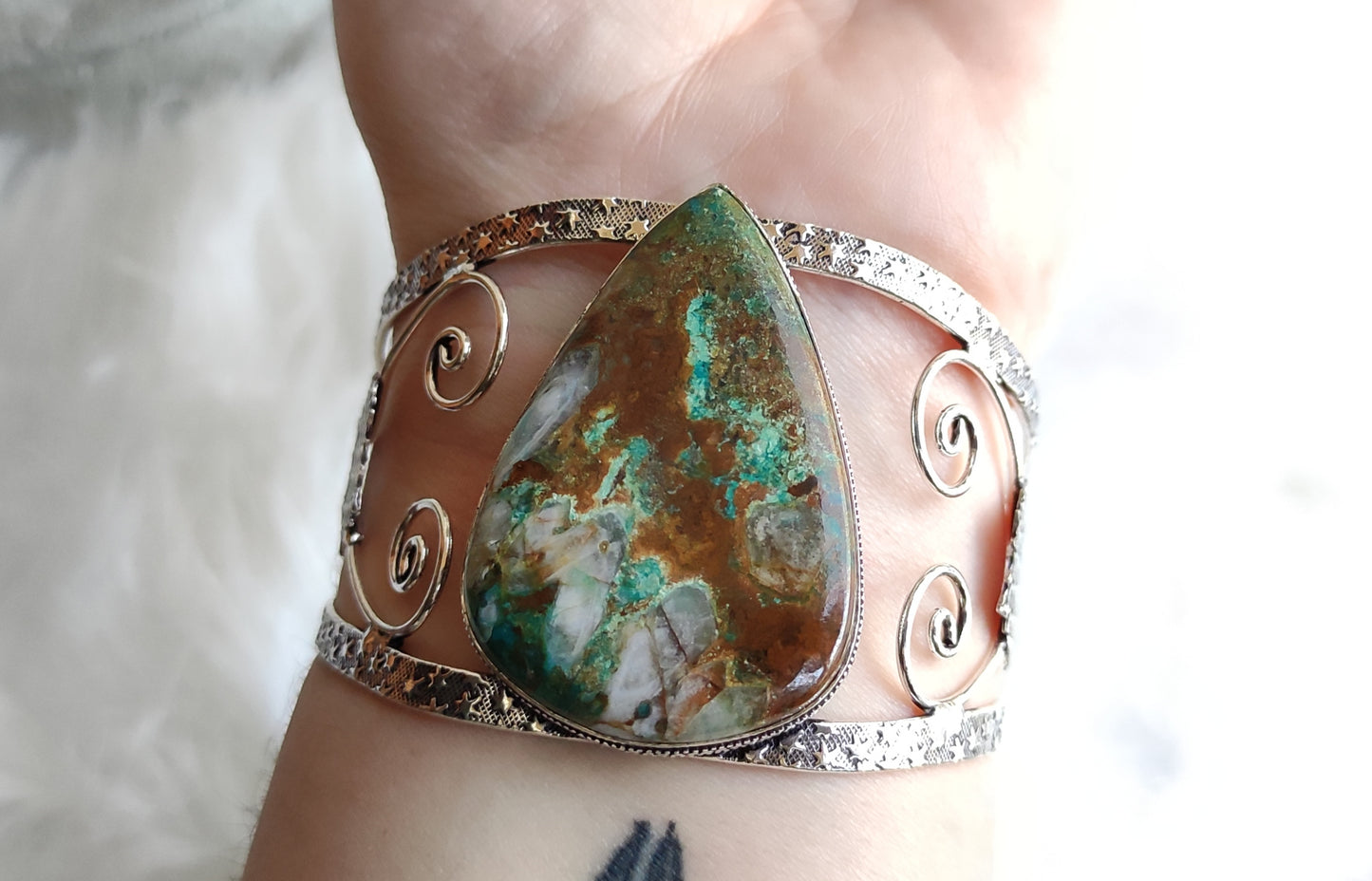 Brazalete baño de plata y crisocola
