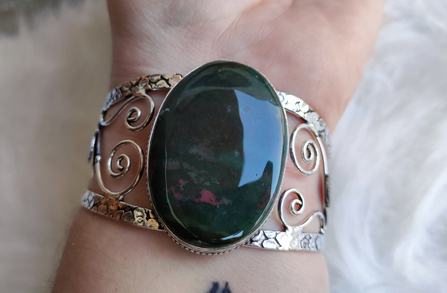 Brazalete ajustable baño de plata con heliotro